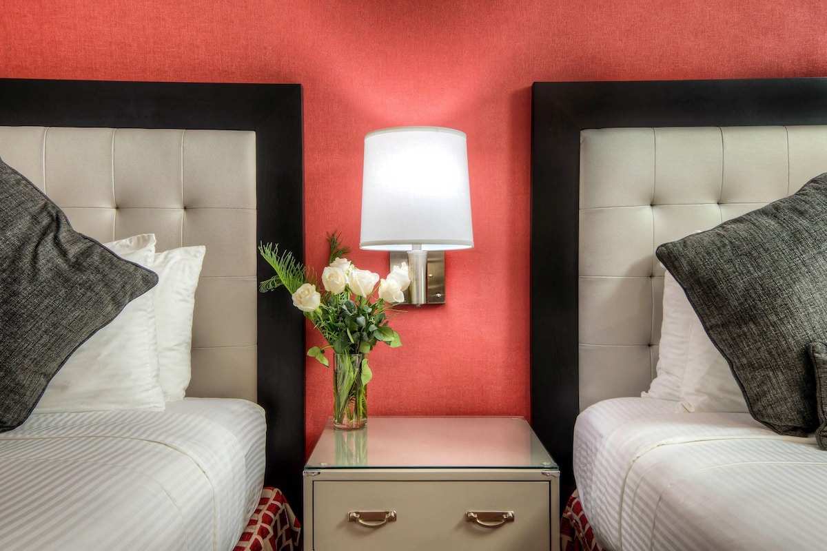 Standard Room, 2 Queen Beds, Non Smoking
