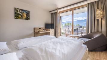 Suite Junior, balcone, lato giardino | Materassi Select Comfort, minibar, una cassaforte in camera