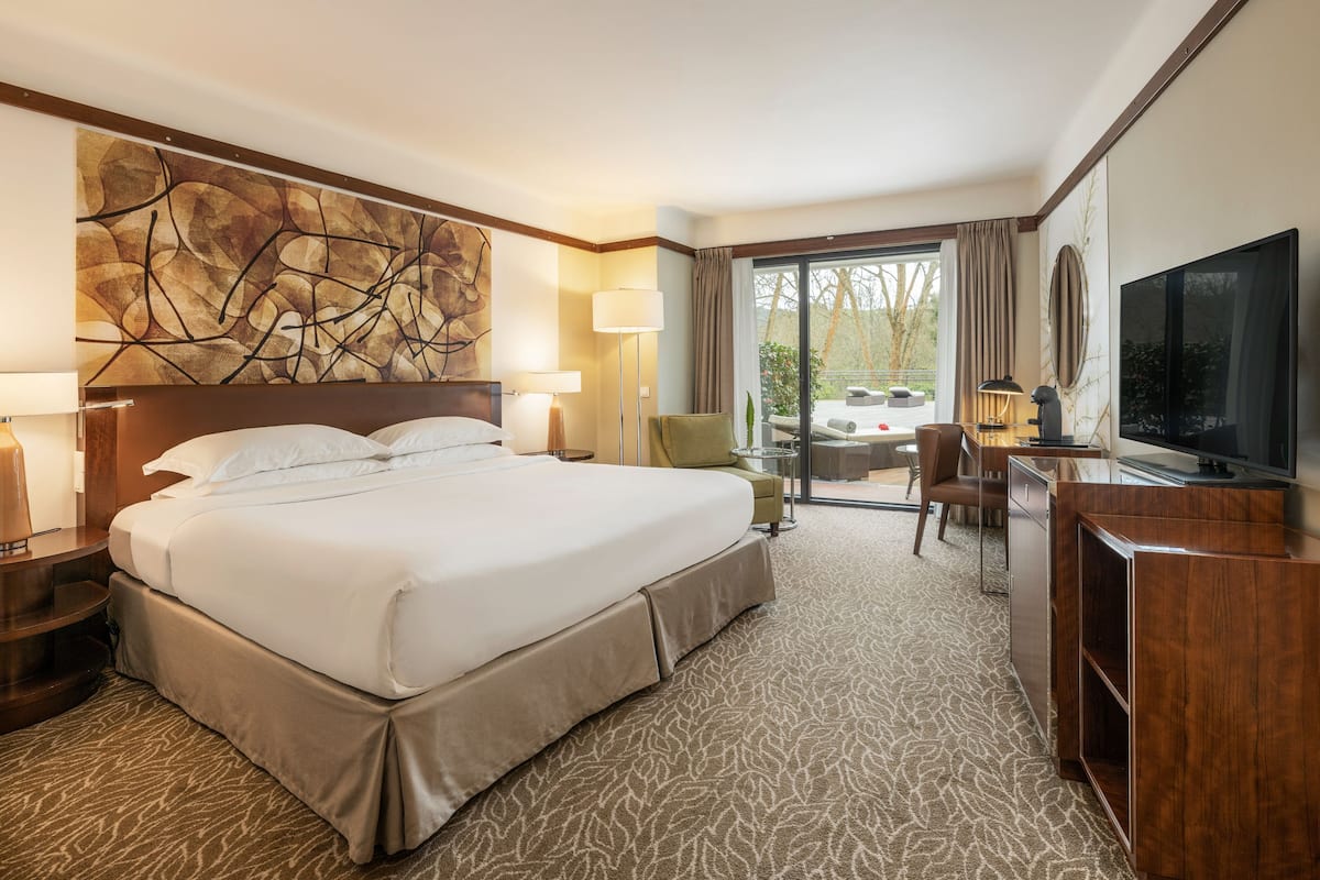 Deluxe Double or Twin Room, Garden View | 1 bilik tidur, peralatan tempat tidur premium, bar mini