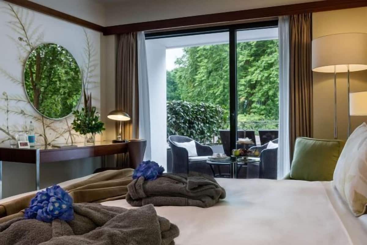 1 bilik tidur, peralatan tempat tidur premium, bar mini
