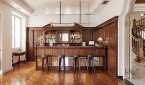 Bar (on property) - Villa Soro (San Sebastián)