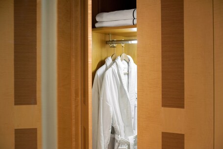 Melia Athens - Image 31