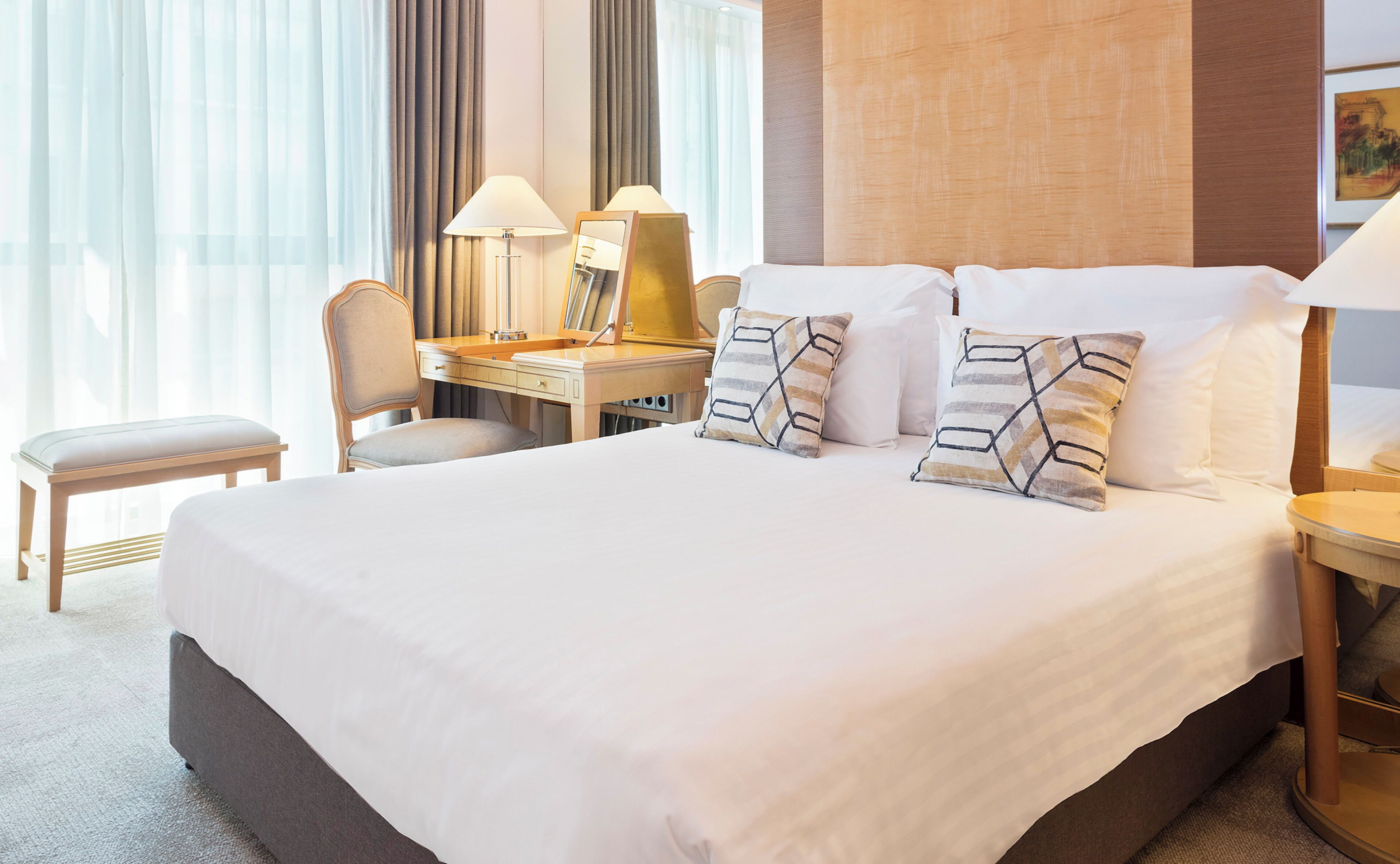 Interconnecting Melia Room