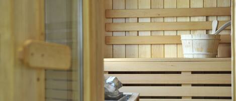 Salas de tratamiento para parejas, sauna, baño de vapor y masajes