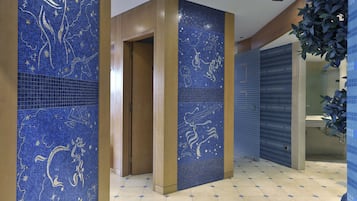 Couples treatment room(s), sauna, steam room, massages