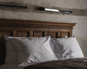 Deluxe Apartment, Non Smoking | Egyptian cotton sheets, premium bedding, down comforters, minibar