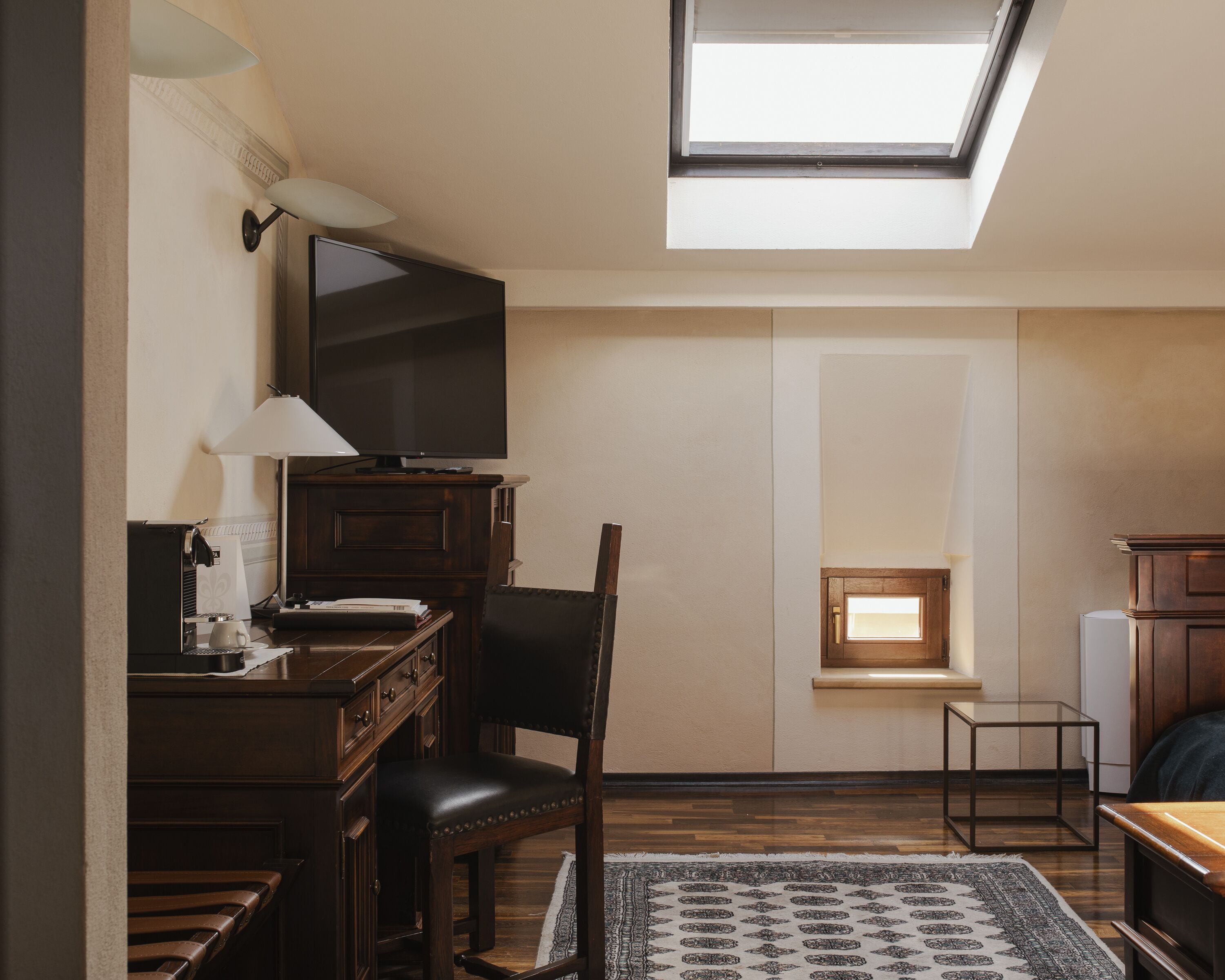 standard single room | 1 bedroom, hypo-allergenic bedding, minibar, in-room safe