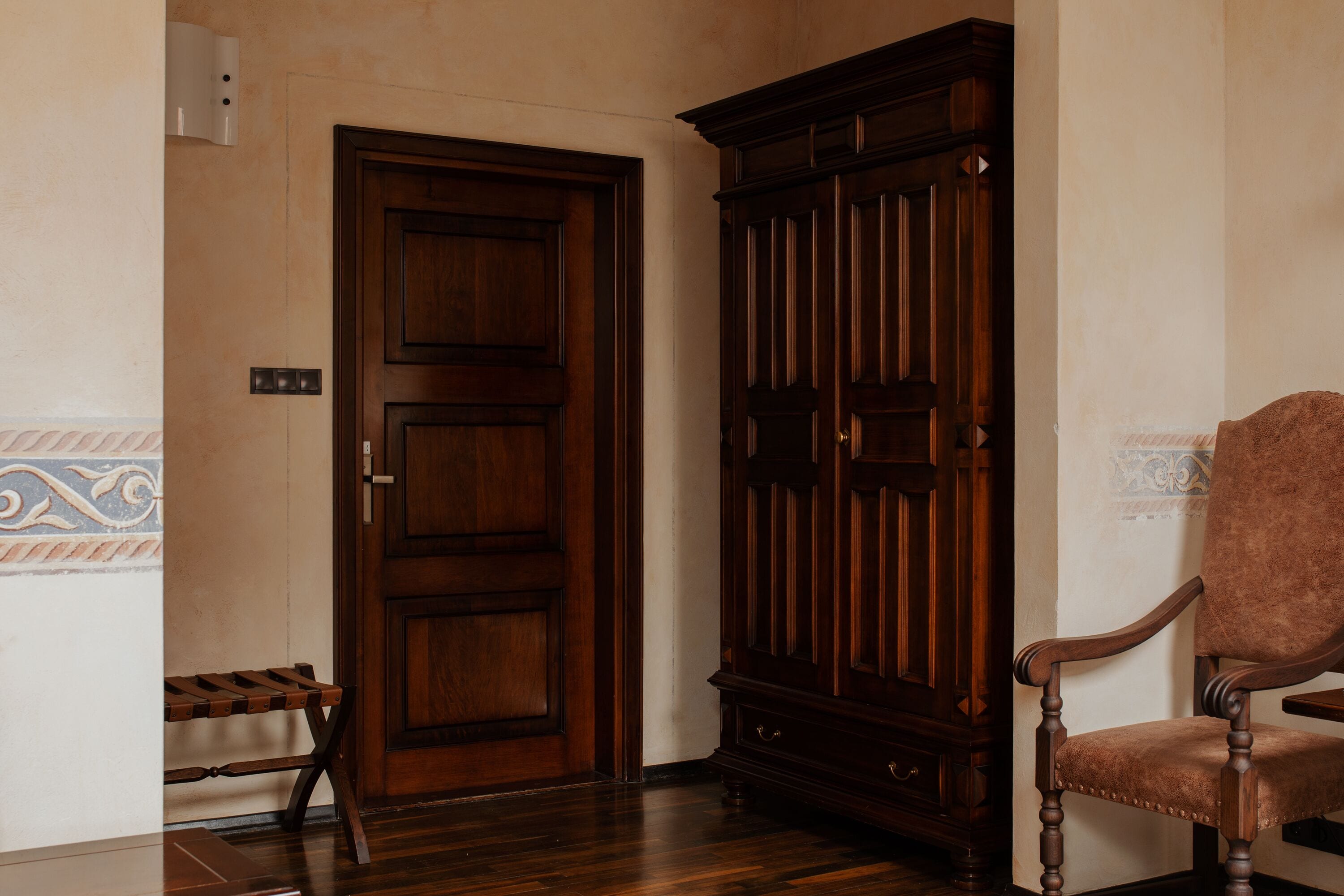 classic double room | 1 bedroom, hypo-allergenic bedding, minibar, in-room safe