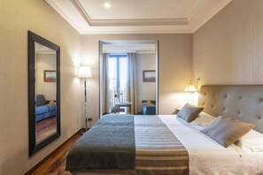 Literie hypoallergénique, minibar, coffres-forts dans les chambres