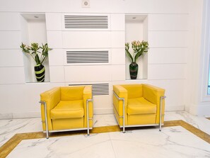 Lobby lounge - Palazzo Turchini (Naples)
