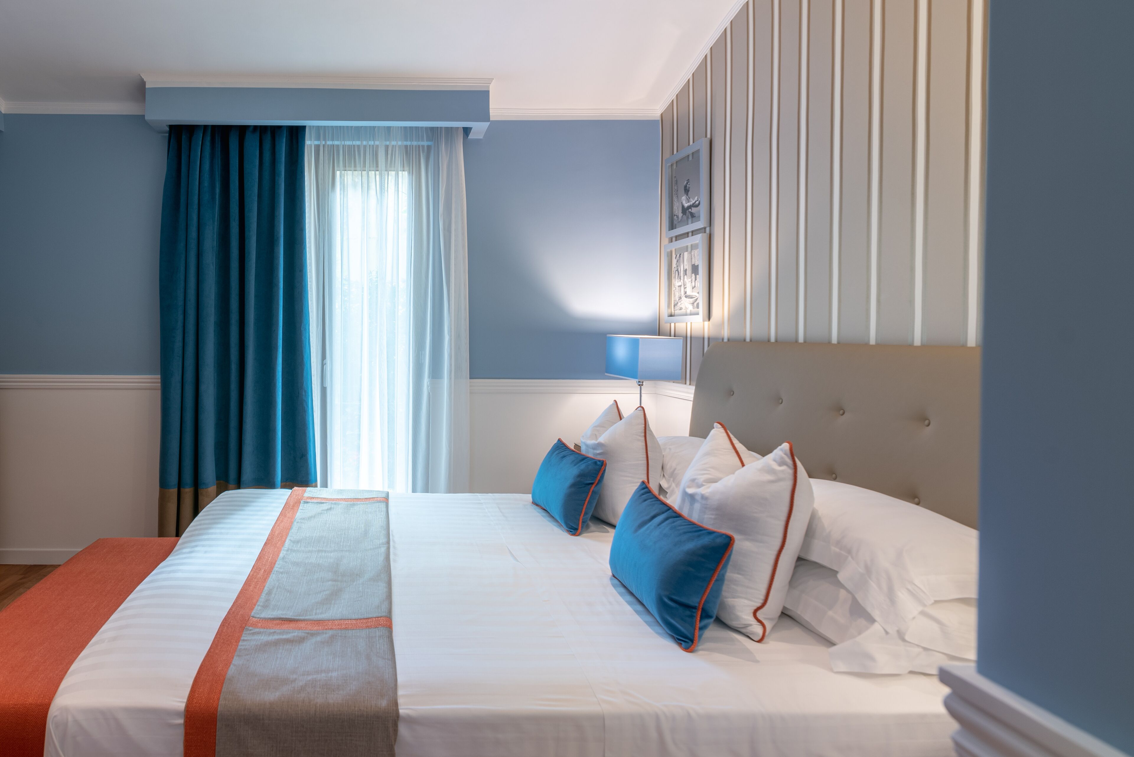 junior suite | hypo-allergenic bedding, minibar, in-room safe, desk