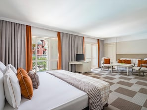 1 dormitorio, minibar con artículos gratuitos, caja fuerte y escritorio