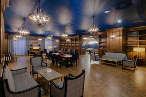 Bar (on property) - Kremlin Palace (Antalya)