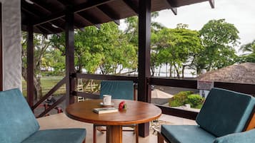 Superior Two Bedroom | Terraza o patio
