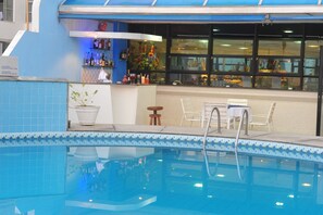 Poolside bar - Marazul Hotel (Salvador)