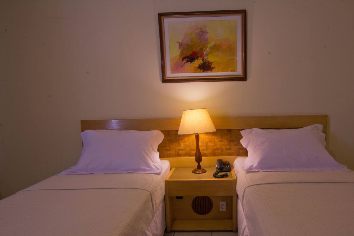 Minibar, in-room safe, blackout drapes