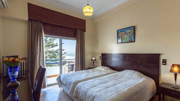 Minibar, in-room safe, desk, blackout curtains