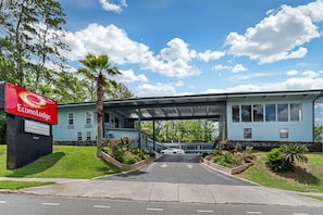 Exterior - Econo Lodge Tallahassee Downtown - University (Tallahassee)