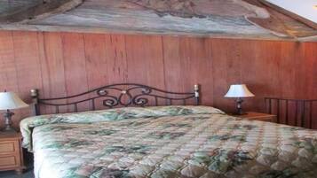 Pillowtop beds, individually decorated, individually furnished, desk