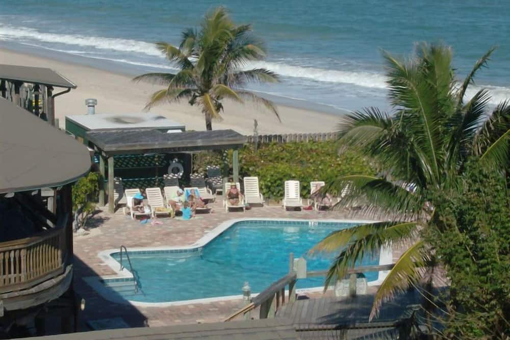The Driftwood Resort