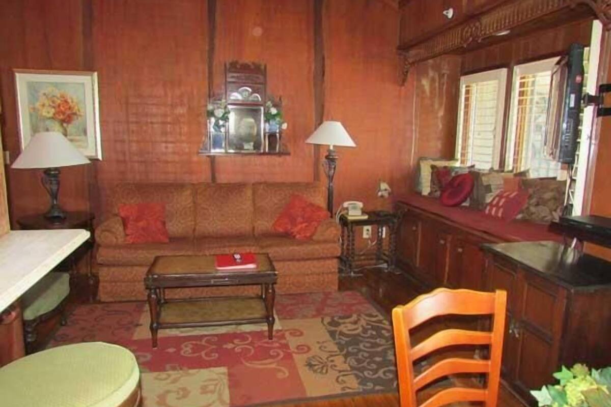 studio | living area | 30-inch lcd tv with cable channels, tv, dvd player