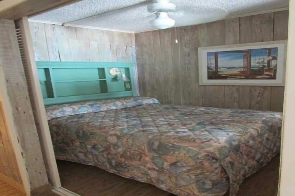 studio | pillow-top beds, individually decorated, individually furnished, desk