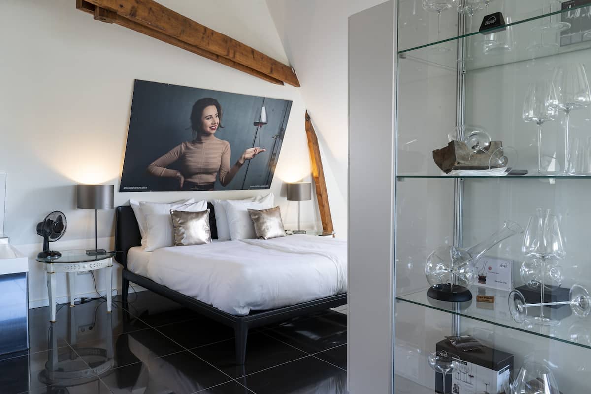 Villa Apartment | 1 phòng ngủ, trang trí khác biệt