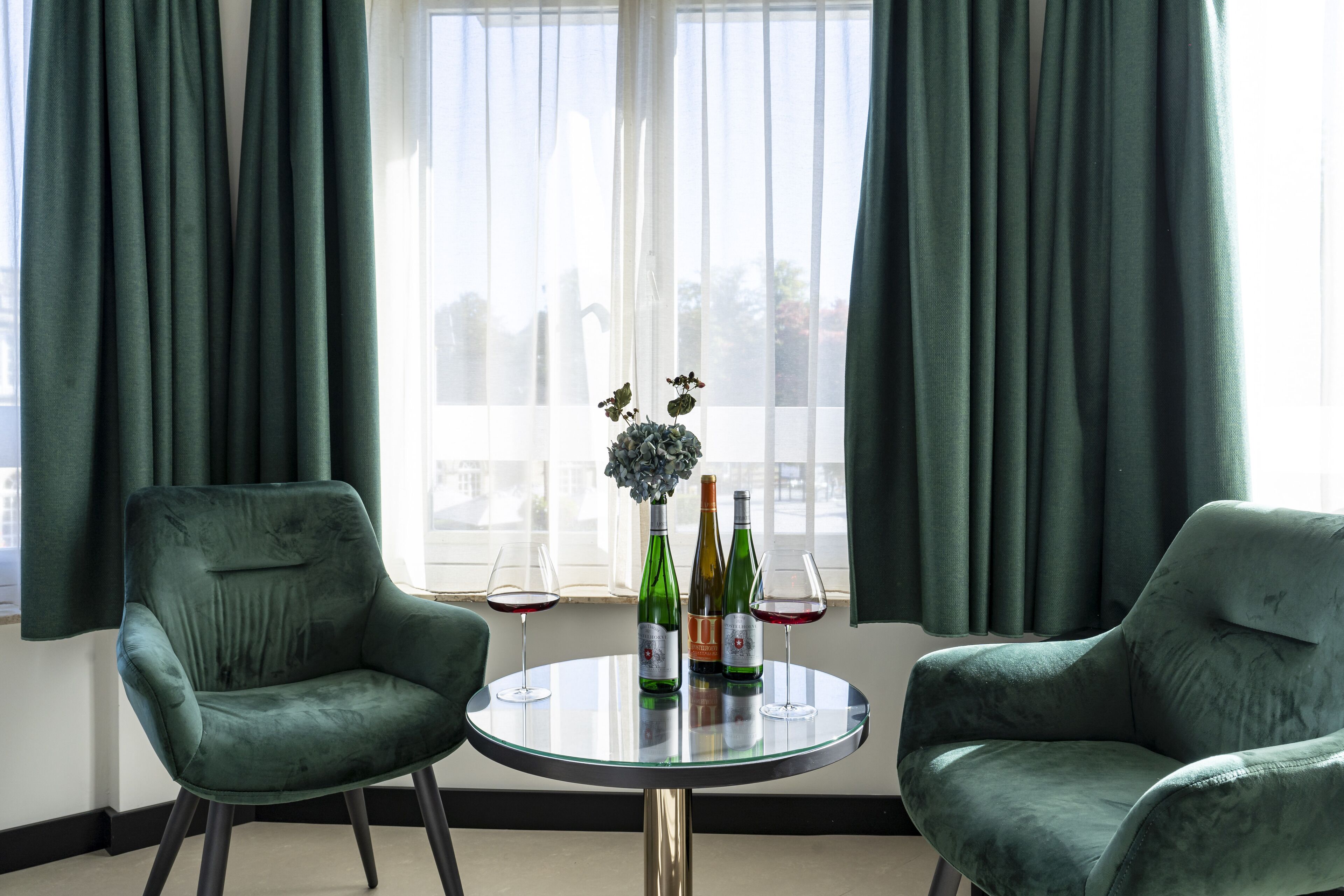 Superior kamer | Woonruimte | Een flatscreentelevisie