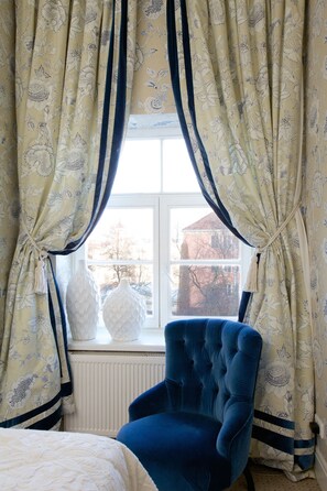Chambre luxueuse double | Coffre-fort, décor unique, ameublement unique, bureau