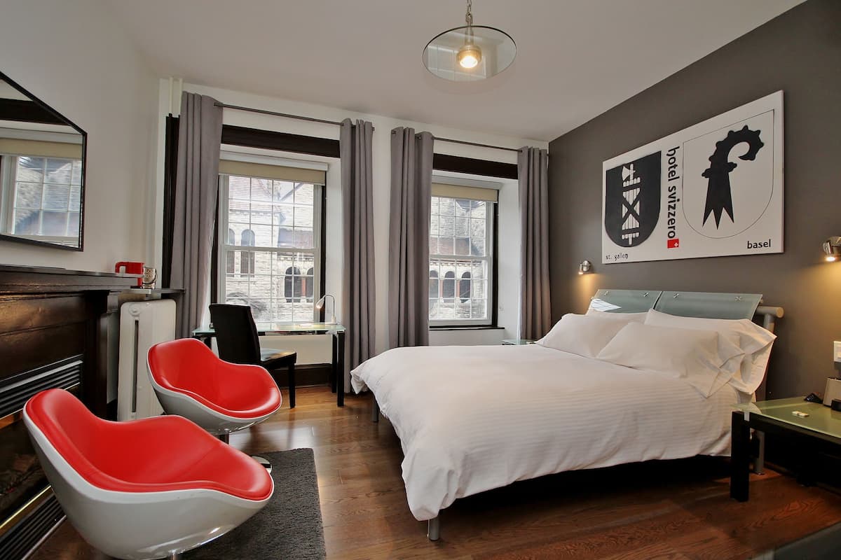 Superior Room, 1 Queen Bed, Fireplace | Egyptian cotton sheets, premium bedding, desk, laptop workspace