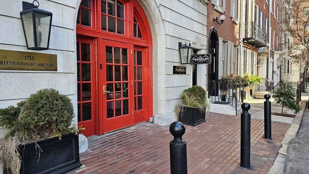 A building with a red door and a plaque reading "1715 Rittenhouse Square". - The Franklin on Rittenhouse, A Boutique Hotel (Philadelphia)