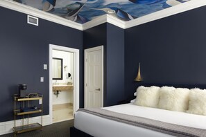 Premium bedding, in-room safe, individually decorated
