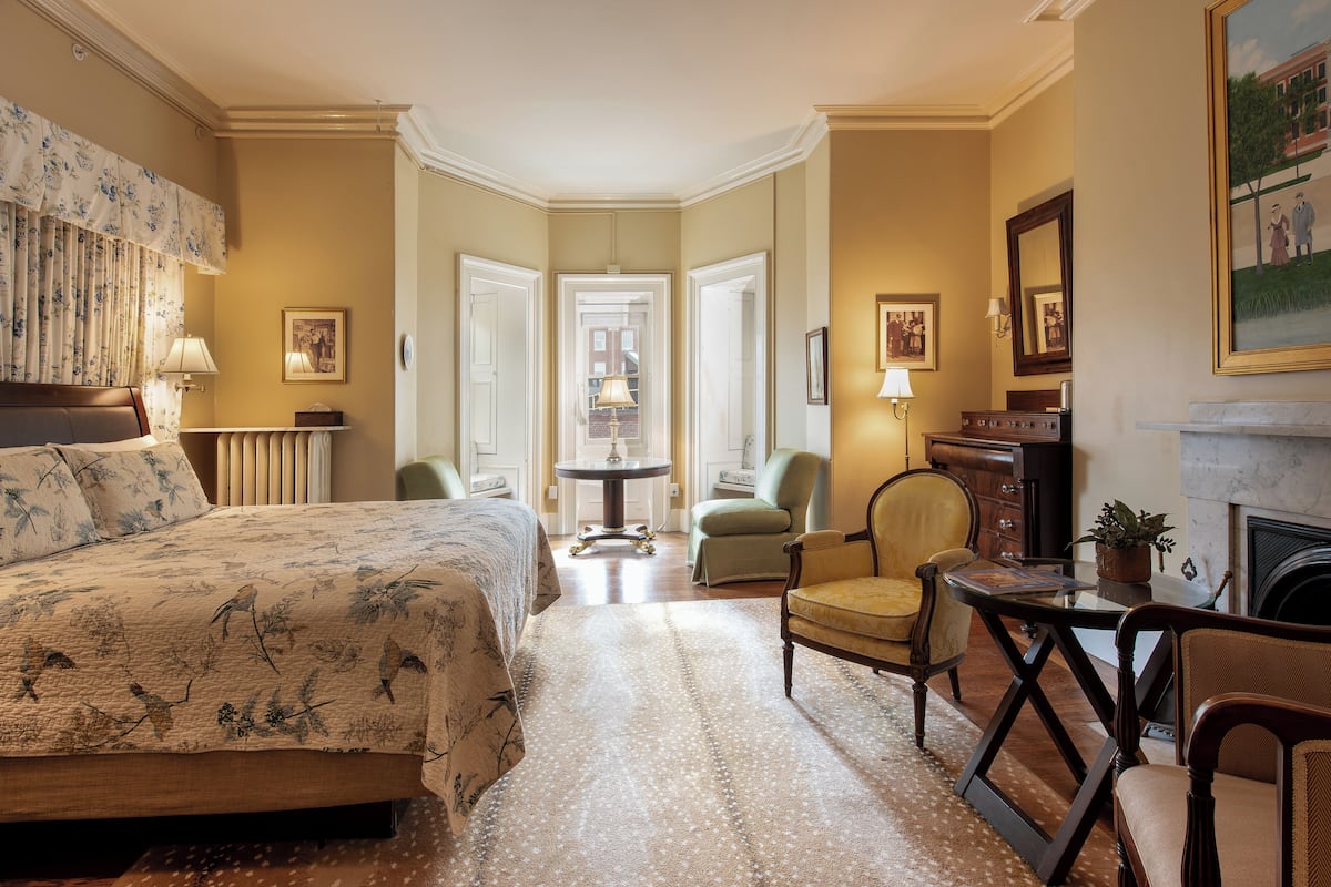 Quarto casal, suíte | Roupas de cama premium, Wi-Fi de cortesia, roupa de cama
