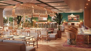 3 restaurantes; se sirve desayuno, almuerzo y cena; cocina mexicana