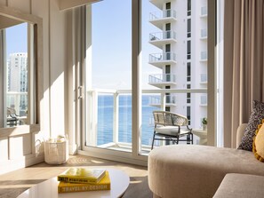 1 dormitori, minibar, caixa forta a l'habitació i decoració individual 