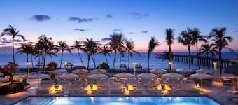 The Sunny Miami Sunny Isles Beach,Curio Collection by Hilton