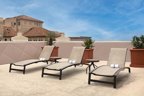 希尔顿闪耀圣安东尼奥机场