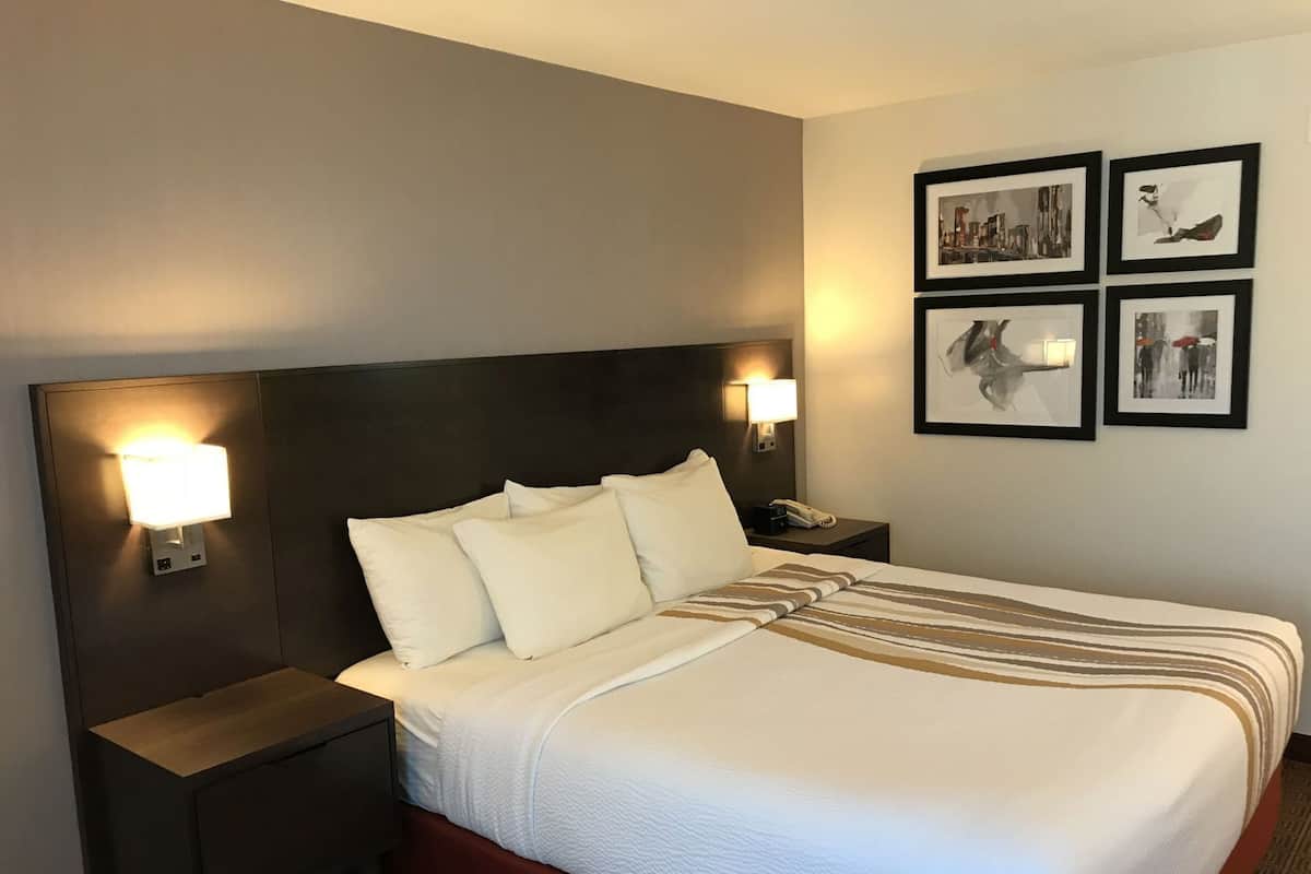 Premium bedding, pillowtop beds, in-room safe, desk