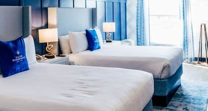 Salem Waterfront Hotel & Suites
