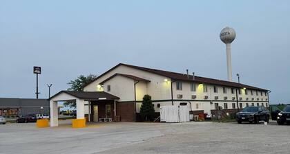 Super 8 by Wyndham Mendota I-39