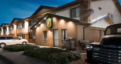 Super 8 by Wyndham Murdo