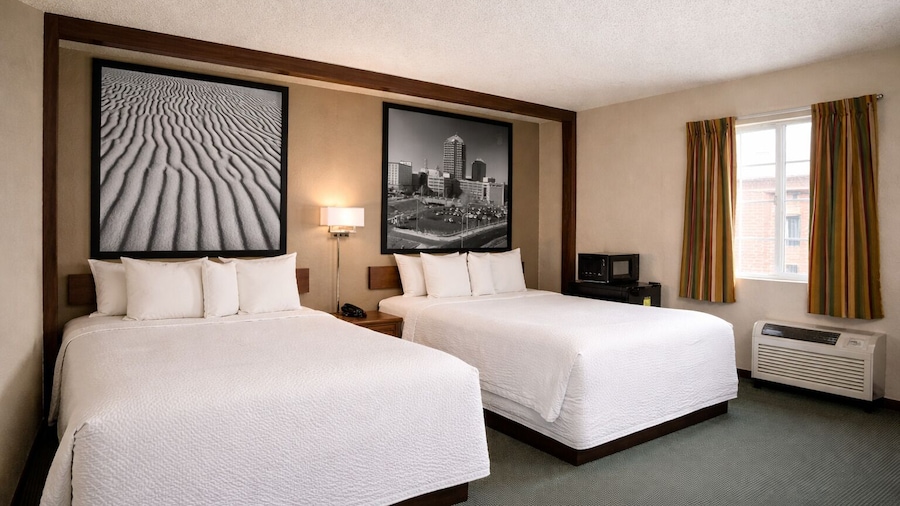 Super 8 by Wyndham Gallup