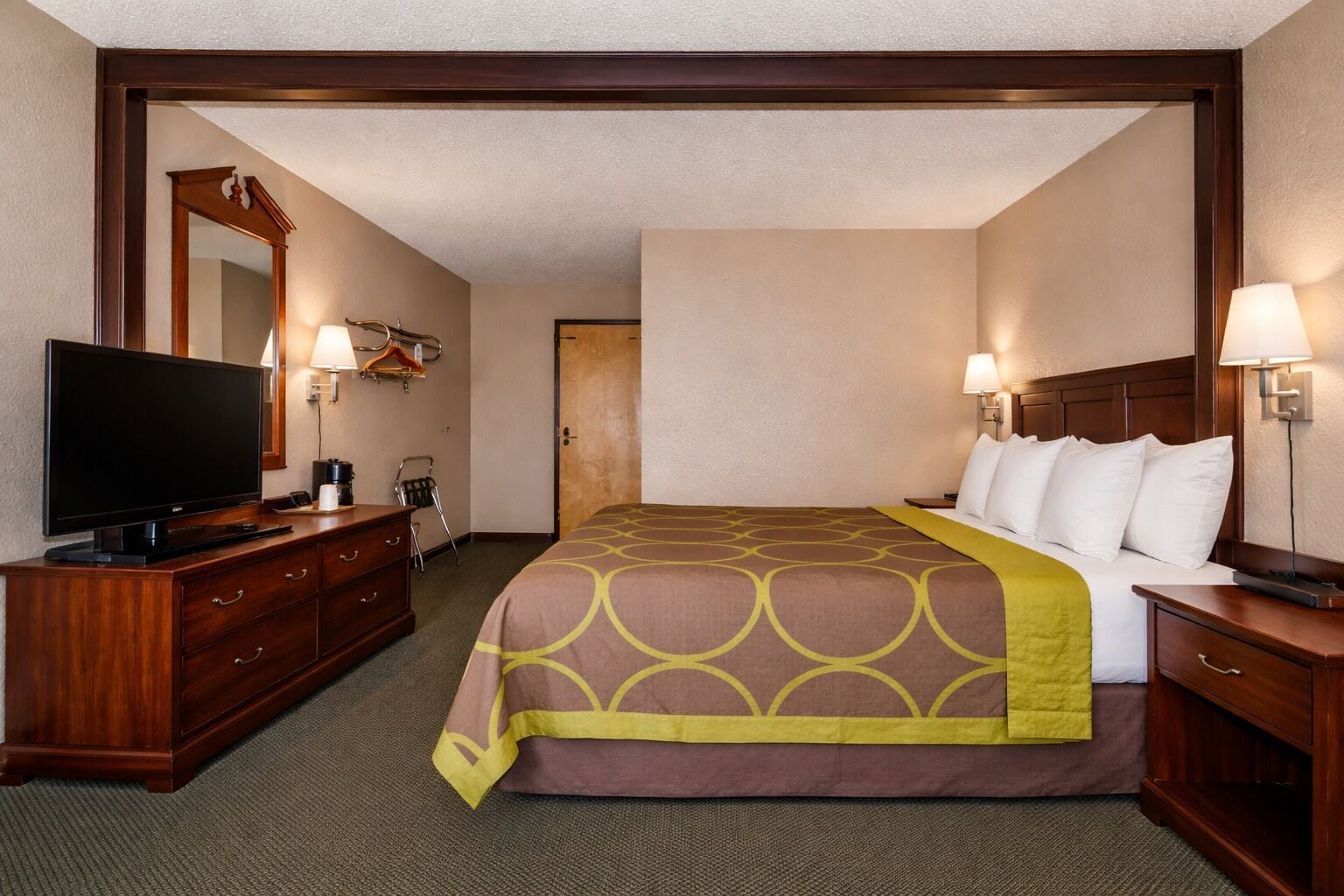 Pillow-top beds, desk, free cots/infant beds, free WiFi