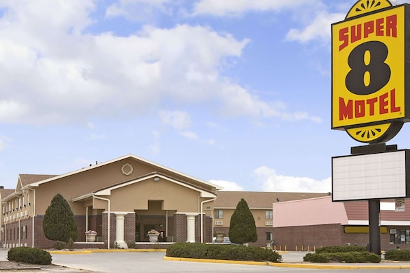 Exterior - Super 8 by Wyndham Gallup (Gallup)