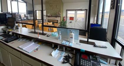 Super 8 by Wyndham Wells