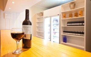 Bar (on property) - Adelaide Road Motor Lodge (Murray Bridge)
