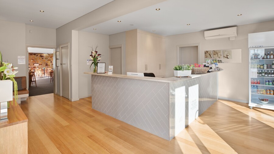 Adelaide Road Motor Lodge