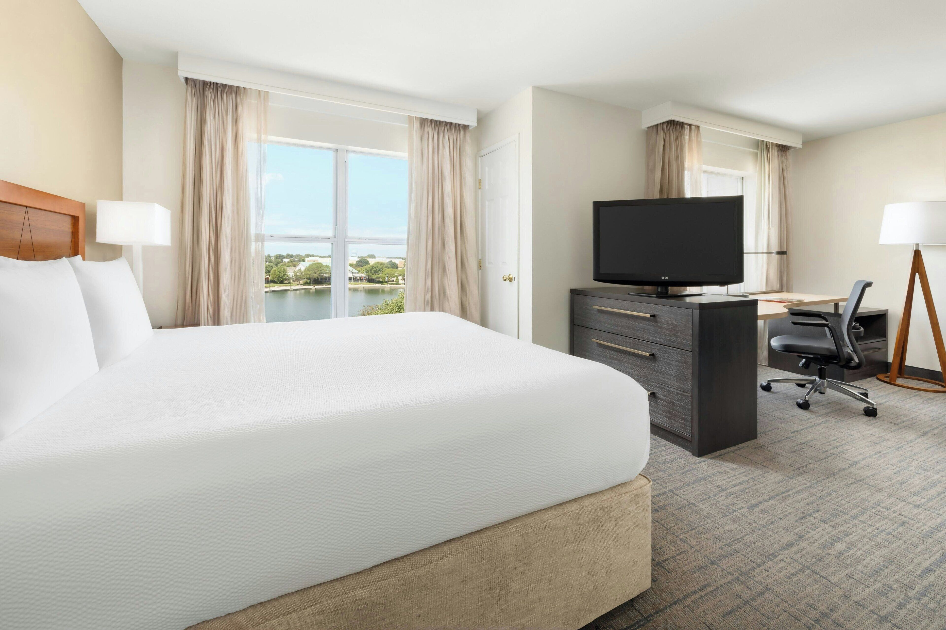 1 bedroom, premium bedding, desk, iron/ironing board