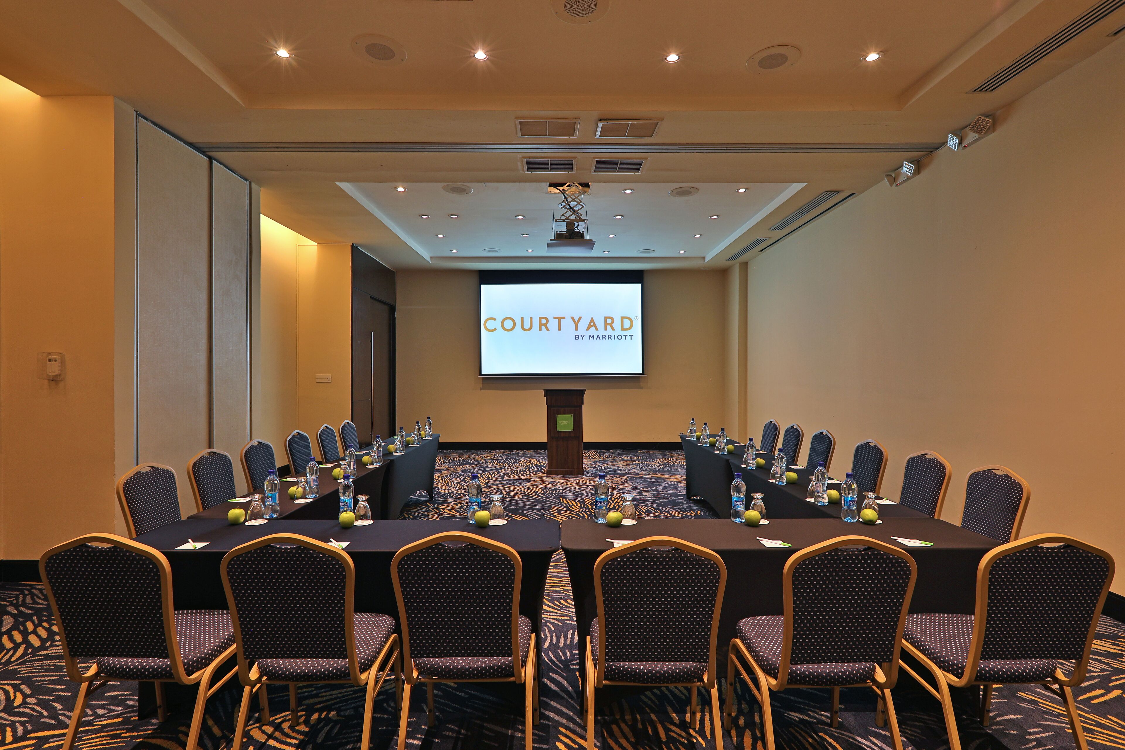 Photo - Courtyard by Marriott Panama Multiplaza Mall