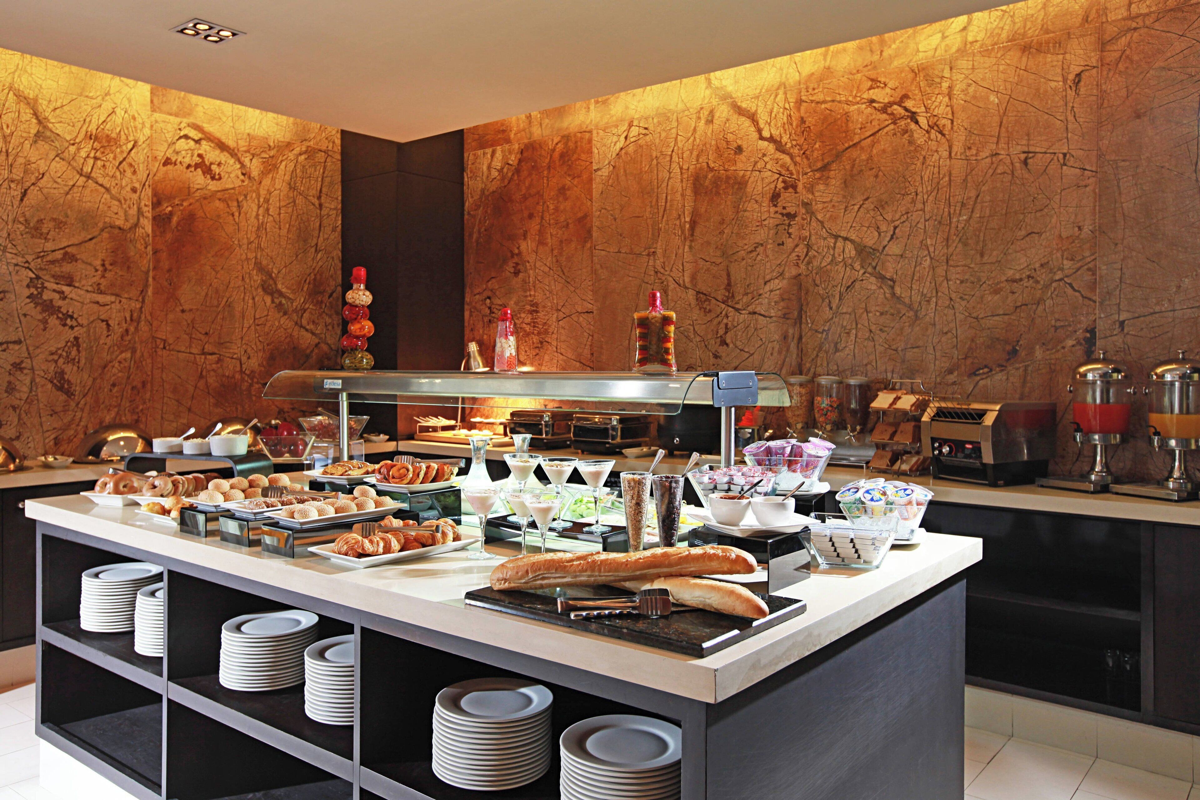 daily cooked-to-order breakfast (usd 15.00 per person)